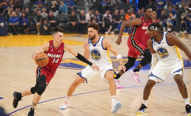 意大利足球球队实力较量如火如荼 意大利足球球队实力较量如火如荼