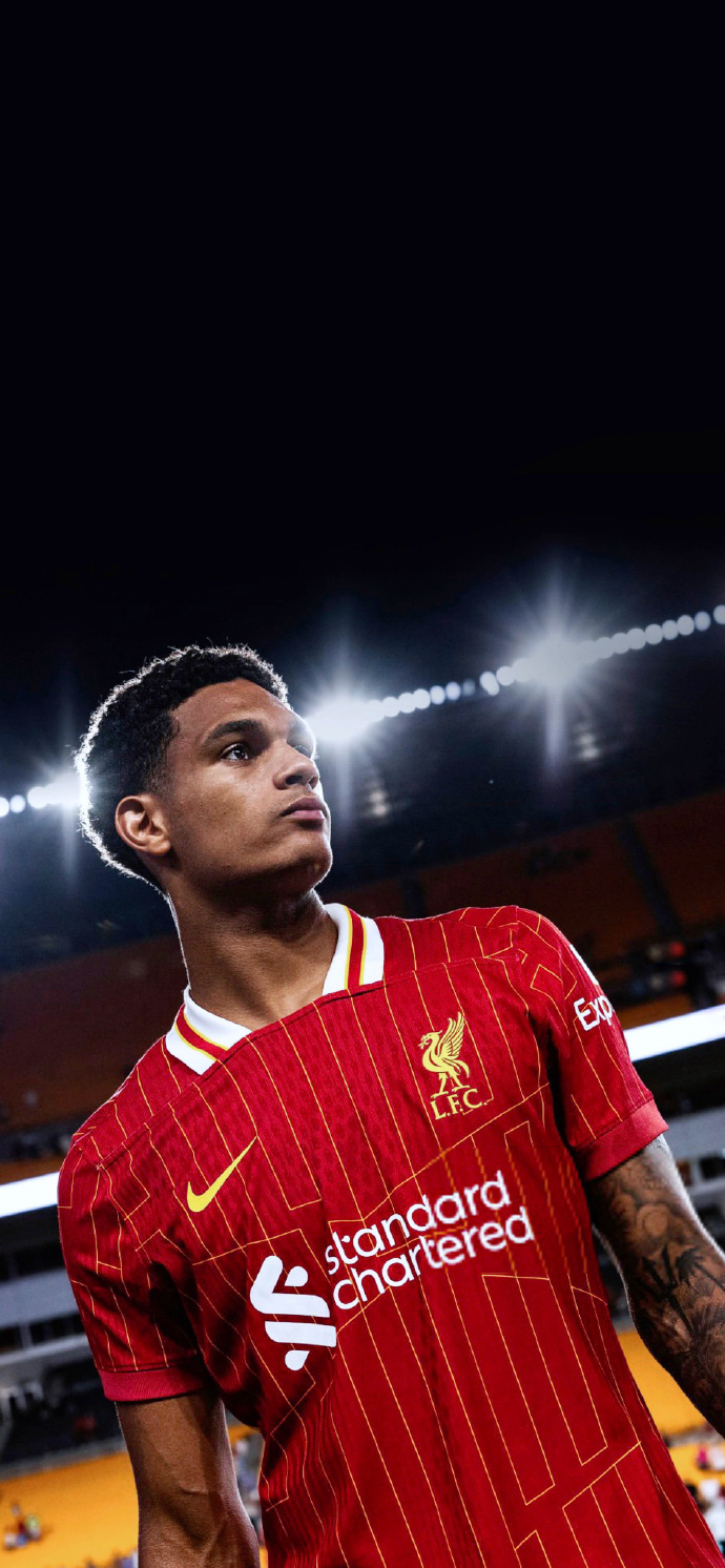 利物浦球员表现稳定,备战充满活力 利物浦球员表现稳定,备战充满活力