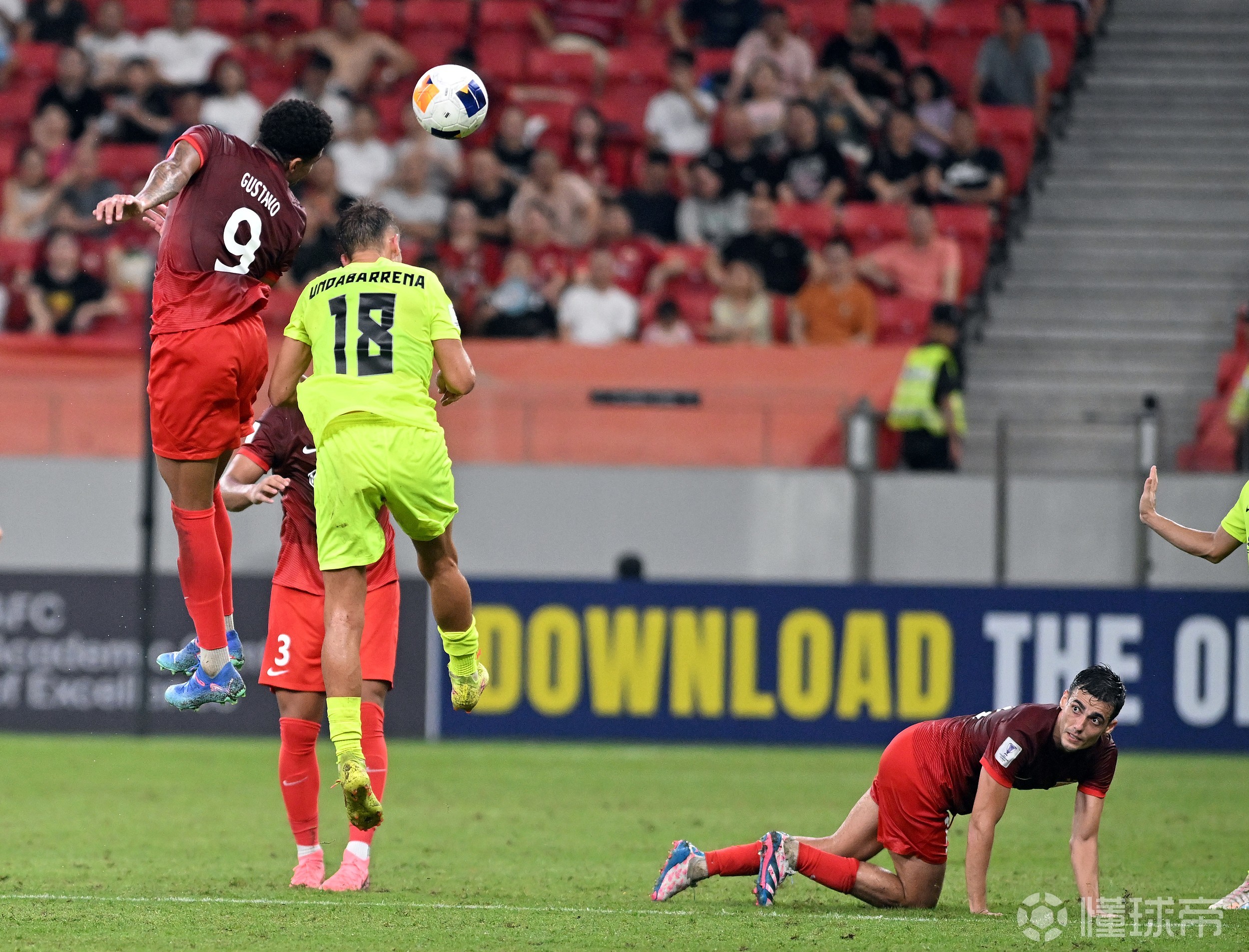 雷速官网-亚冠比赛抢眼瞬间,球员飒爽英姿