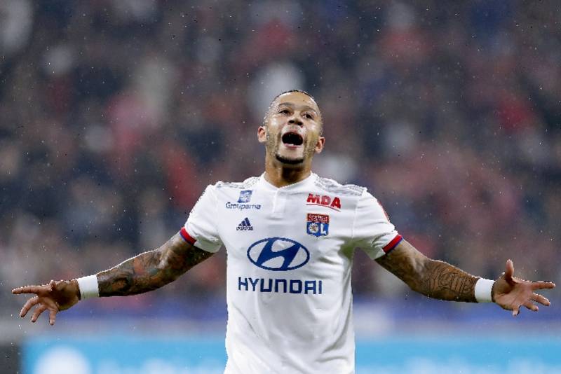 里昂主场失利,遭遇连败滑向降级区 里昂主场失利,遭遇连败滑向降级区