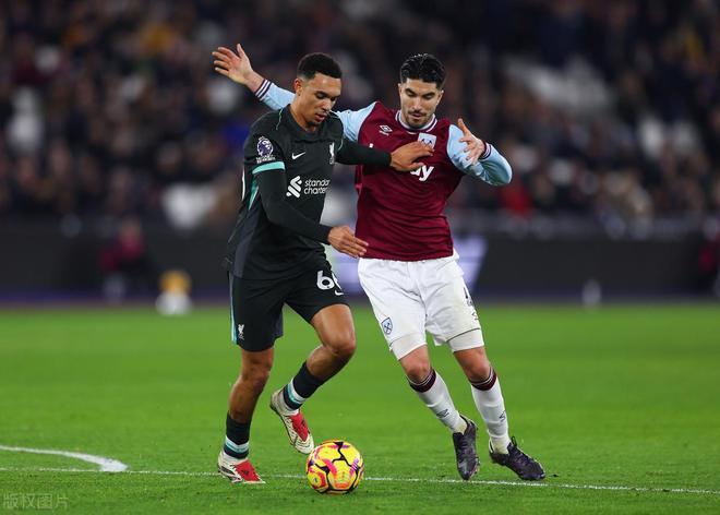 曼联球员状态火热,备战接下来的比赛 曼联球员状态火热,备战接下来的比赛