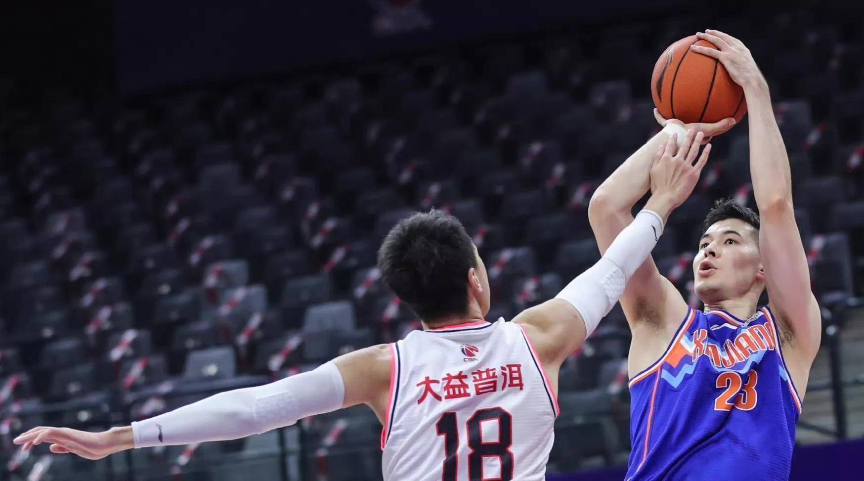 天津泰达以一球之差输球,需迅速调整 天津泰达以一球之差输球,需迅速调整