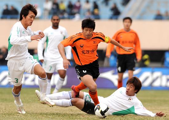 辽宁宏运主场爆冷战胜大连阿尔滨,稳步前进 辽宁宏运主场爆冷战胜大连阿尔滨,稳步前进