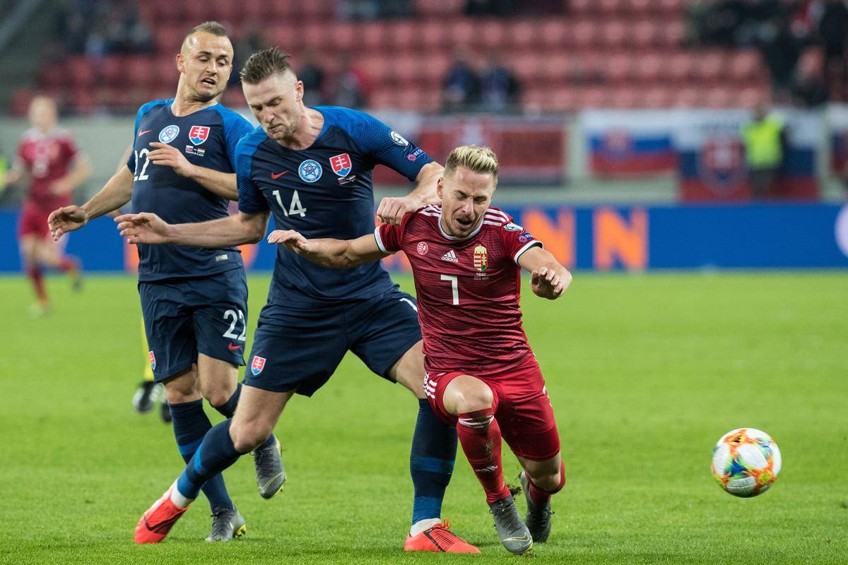 欧洲预选赛:比利时大胜斯洛伐克,提前取得晋级资格 欧洲预选赛:比利时大胜斯洛伐克,提前取得晋级资格