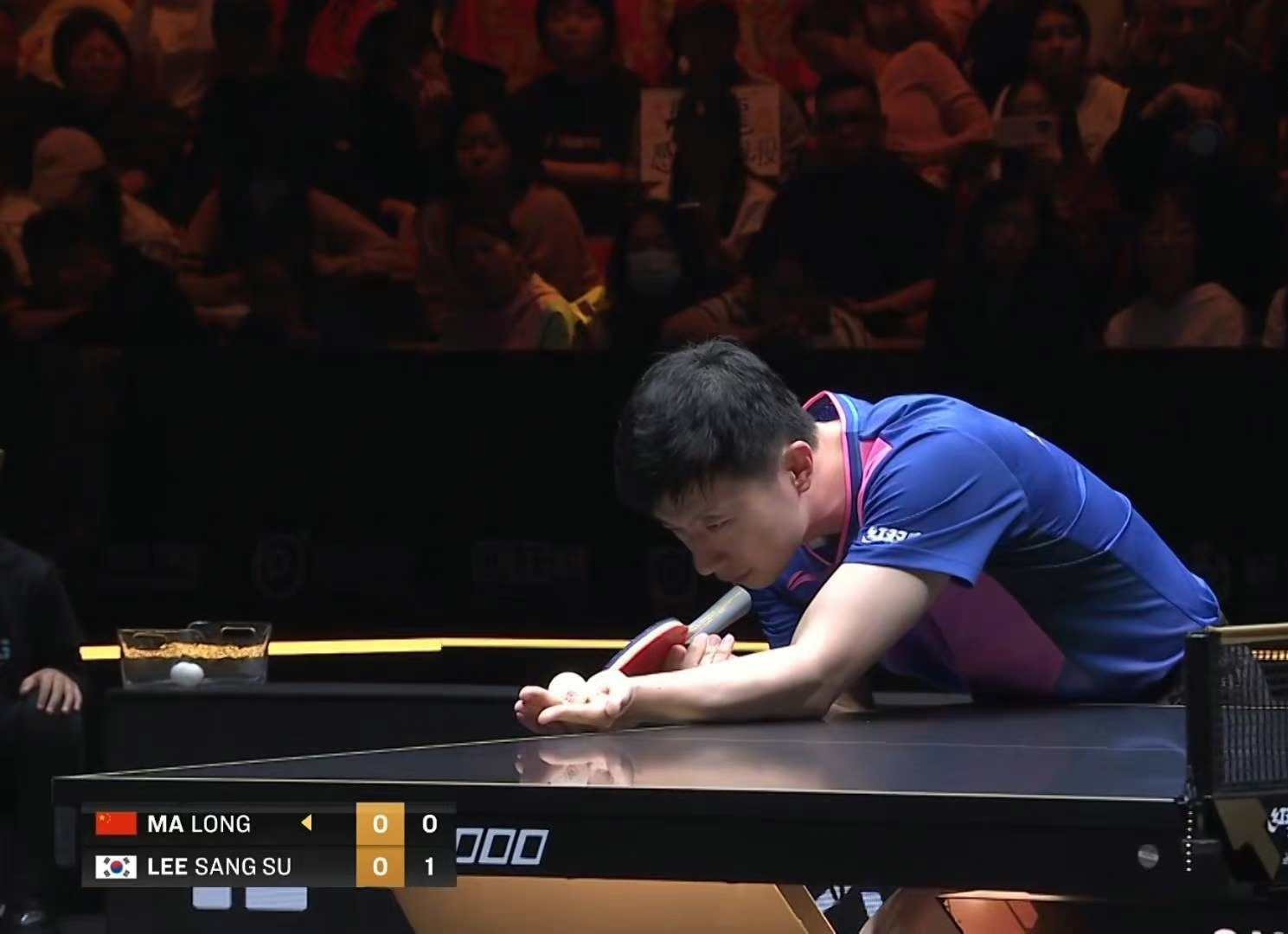 技术精湛!球员在比赛中展现出色表现 技术精湛!球员在比赛中展现出色表现