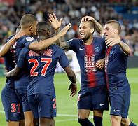 雷速直播-巴黎圣日耳曼队阵容强大,大胜对手取得三分