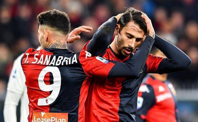 热那亚后防稳固,保持不败势头 热那亚后防稳固,保持不败势头