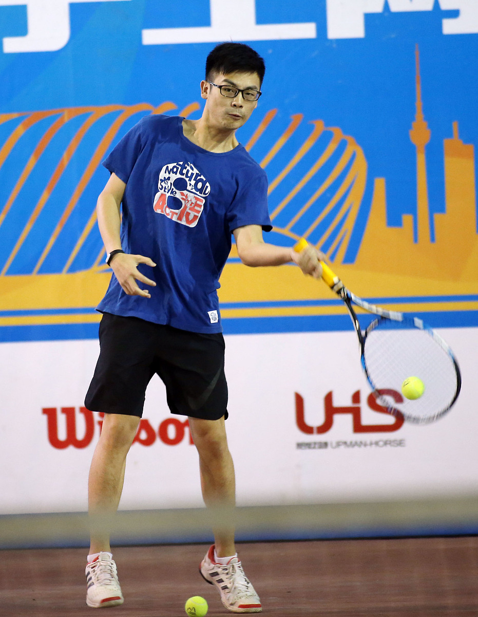 雷速官网-青年选手实力出众,赛场上的表现令人瞩目