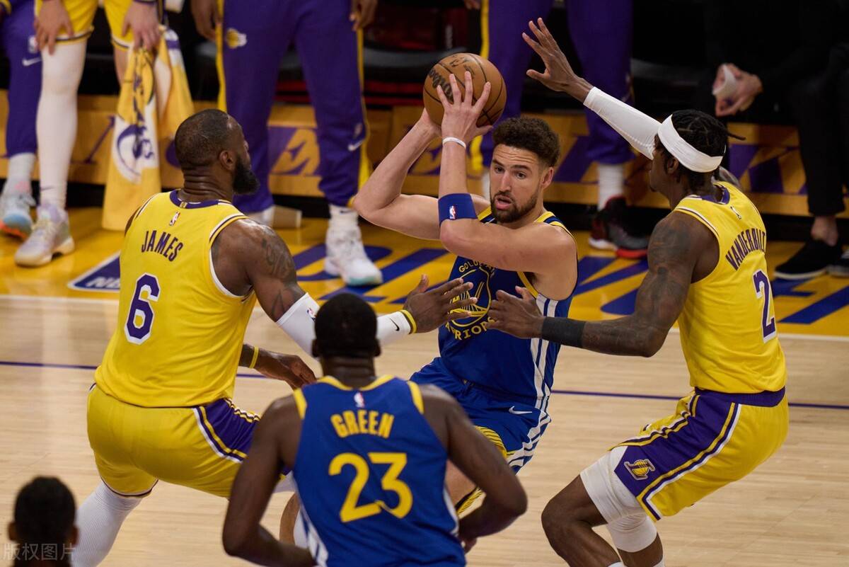 雷速直播-勇士再胜湖人,总决赛形势逆转