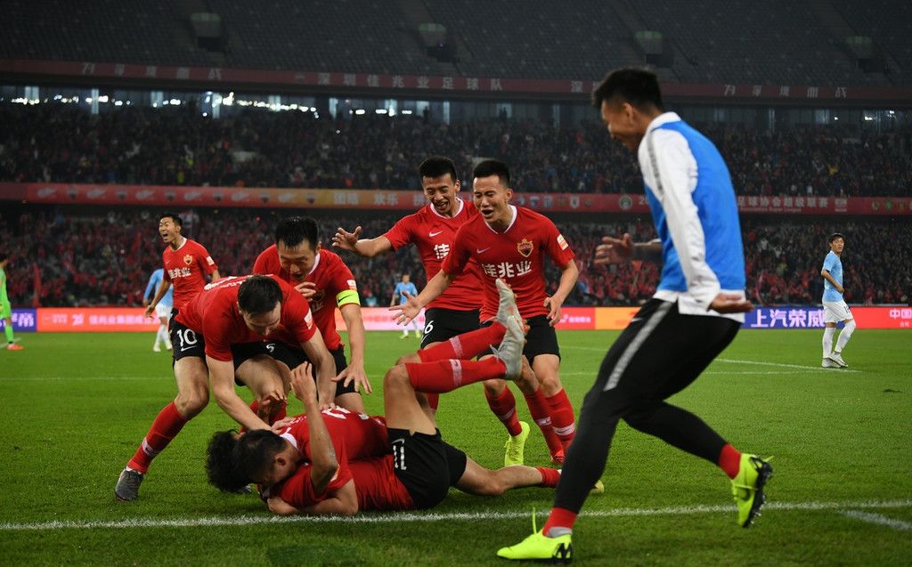 雷速官网下载-北京人和客场不敌南昌八一，遭遇两连败