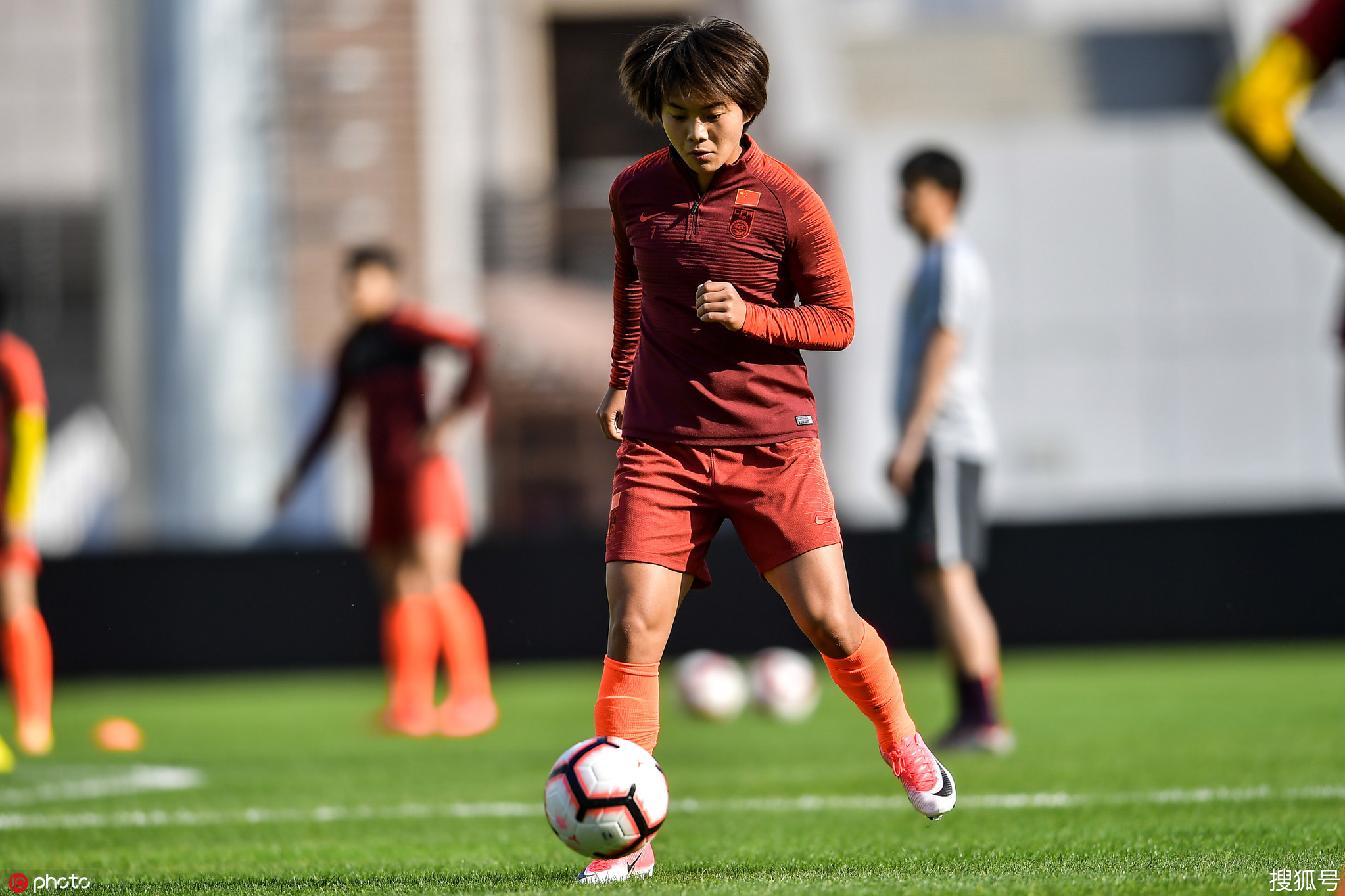 女足士气高昂,备战国际比赛 女足士气高昂,备战国际比赛