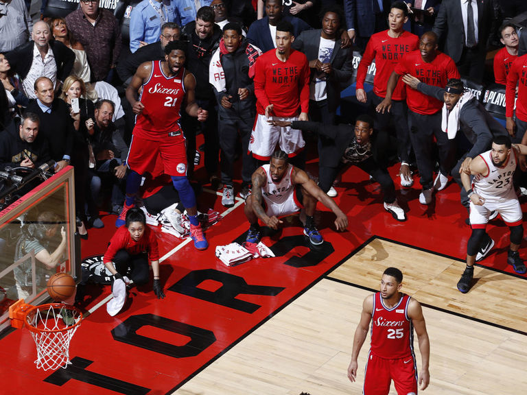 劳辛堡队员奉献绝杀,球队获胜 劳辛堡队员奉献绝杀,球队获胜