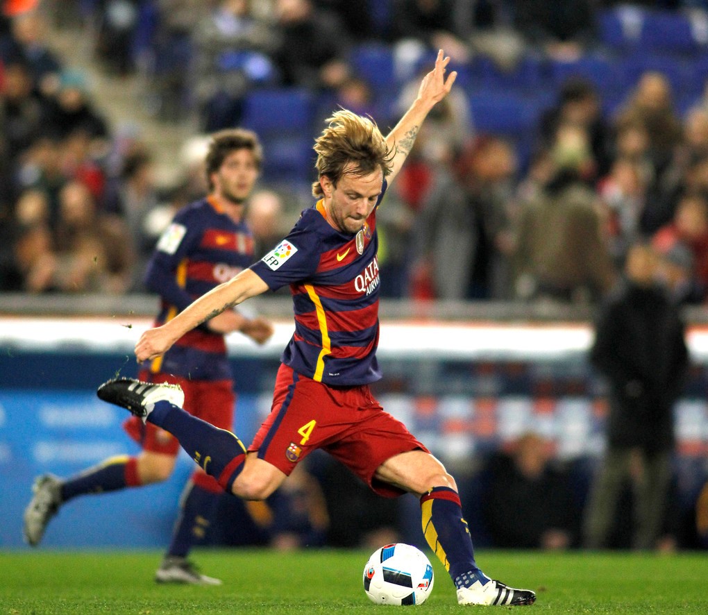 法国逆袭斯洛伐克,锁定小组第一 法国逆袭斯洛伐克,锁定小组第一