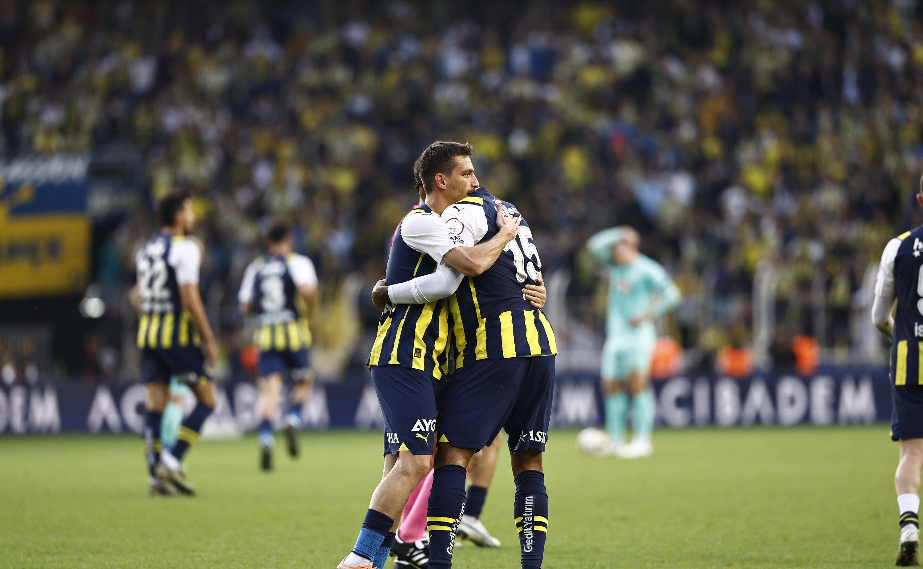 雷速官网-英格兰大比分战胜摩尔多瓦,领跑小组