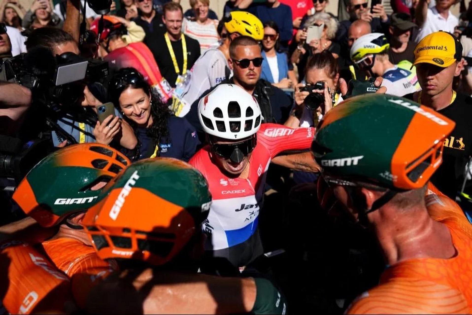 卢森堡公路车队表现亮眼,获得赞誉 卢森堡公路车队表现亮眼,获得赞誉