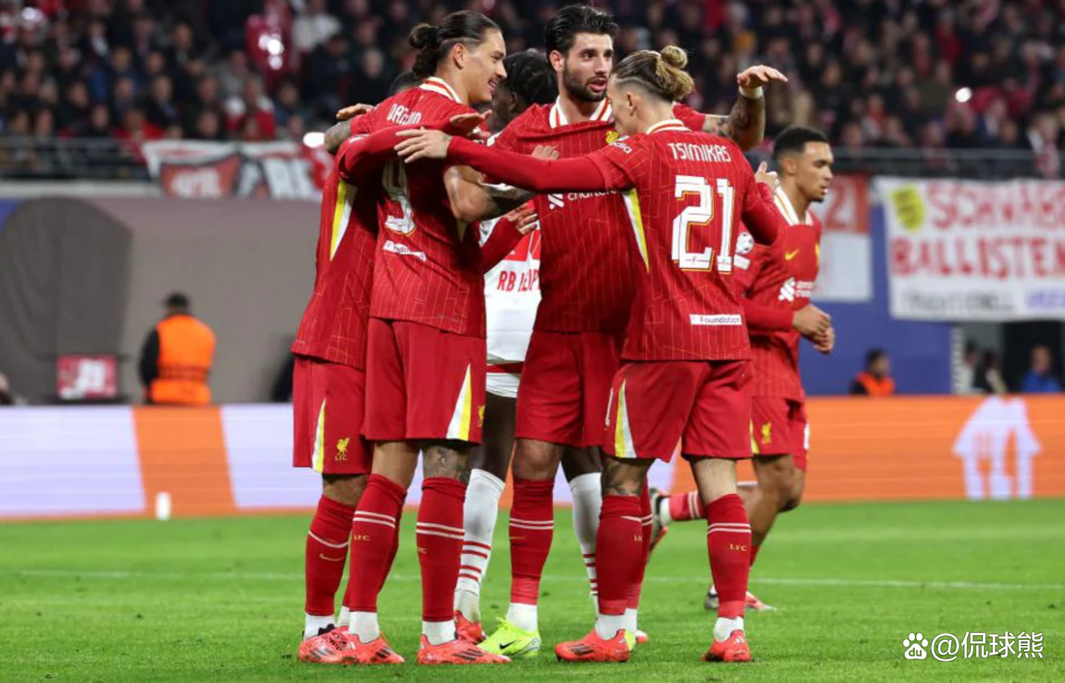 利物浦后防线稳固,完成零封胜利 利物浦后防线稳固,完成零封胜利