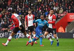 华特福德客场战平南安普顿,稳居中游 华特福德客场战平南安普顿,稳居中游