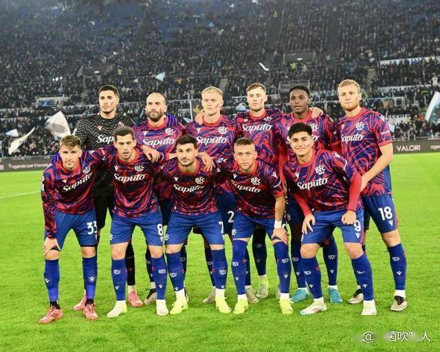 里尔球队备战新赛季,教练组加紧战术磨合 里尔球队备战新赛季,教练组加紧战术磨合