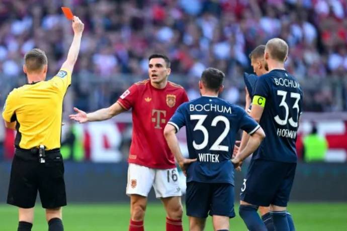 拜仁慕尼黑表现抢眼,轻松晋级 拜仁慕尼黑表现抢眼,轻松晋级