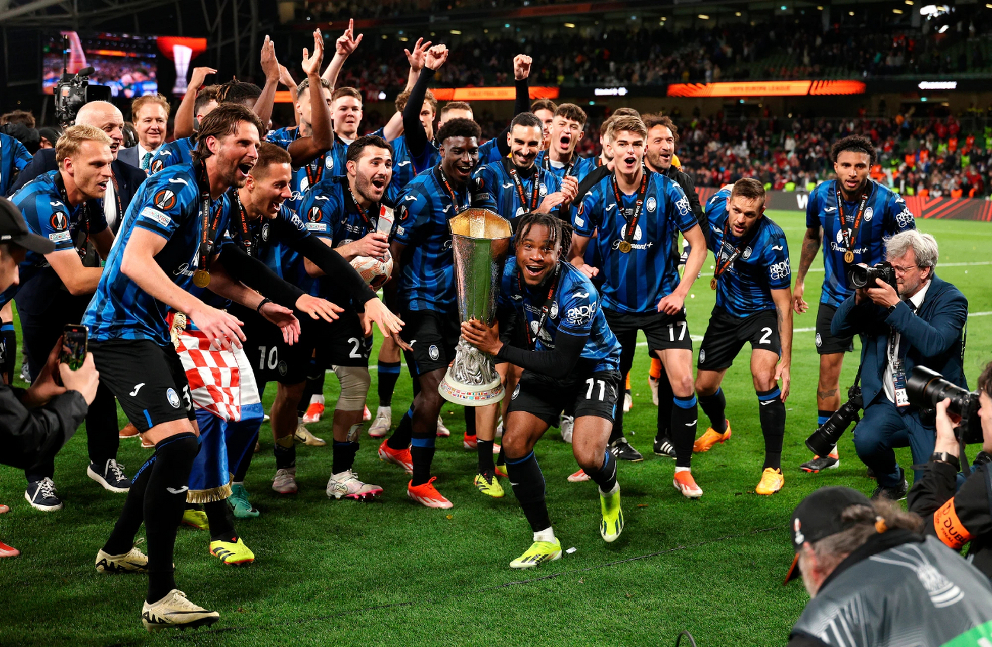 雷速官网-亚特兰大状态火爆,全队配合成功击败对手