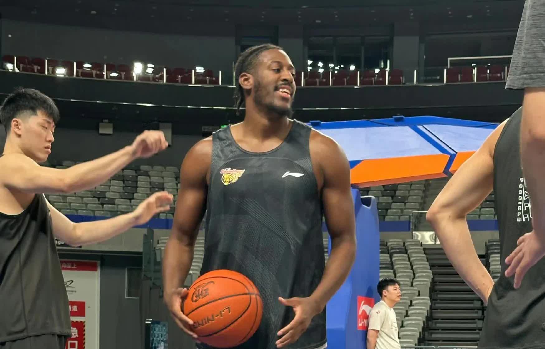 雷速直播-阿尔巴塞特主场告捷,喜迎胜利