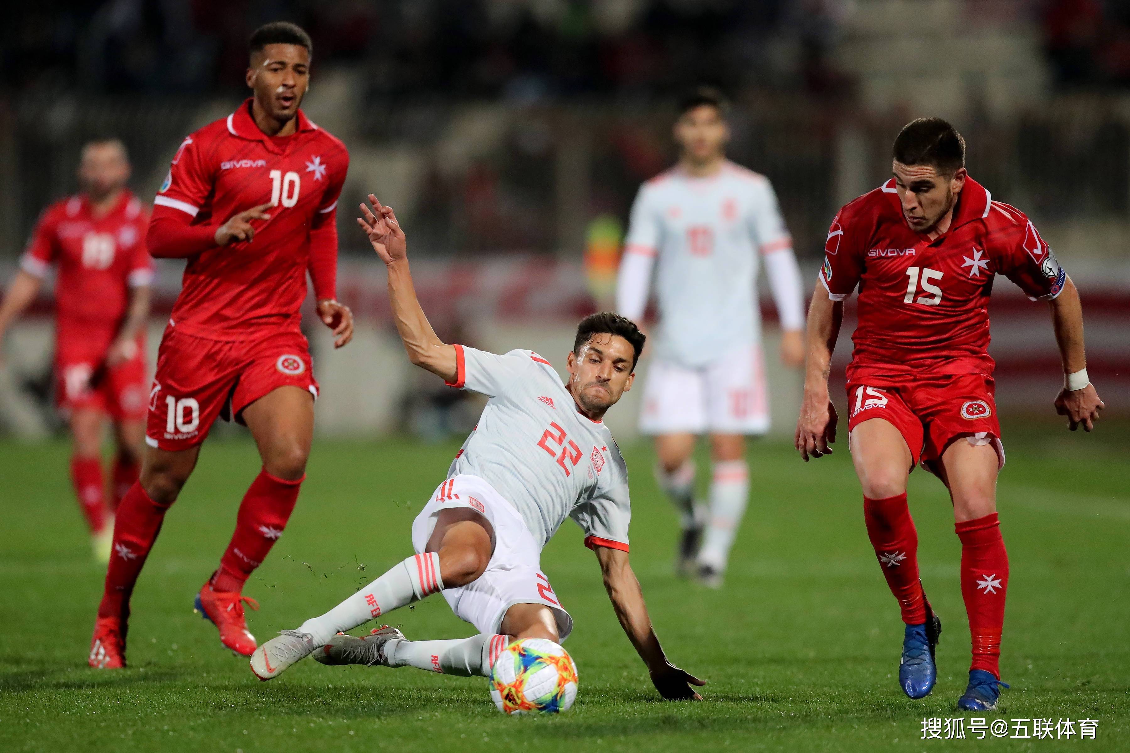 西班牙队轻取瑞士队,晋级欧国联半决赛 西班牙队轻取瑞士队,晋级欧国联半决赛