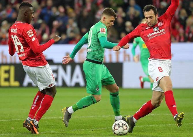 伤员满员,主场作战抢得分保级 伤员满员,主场作战抢得分保级