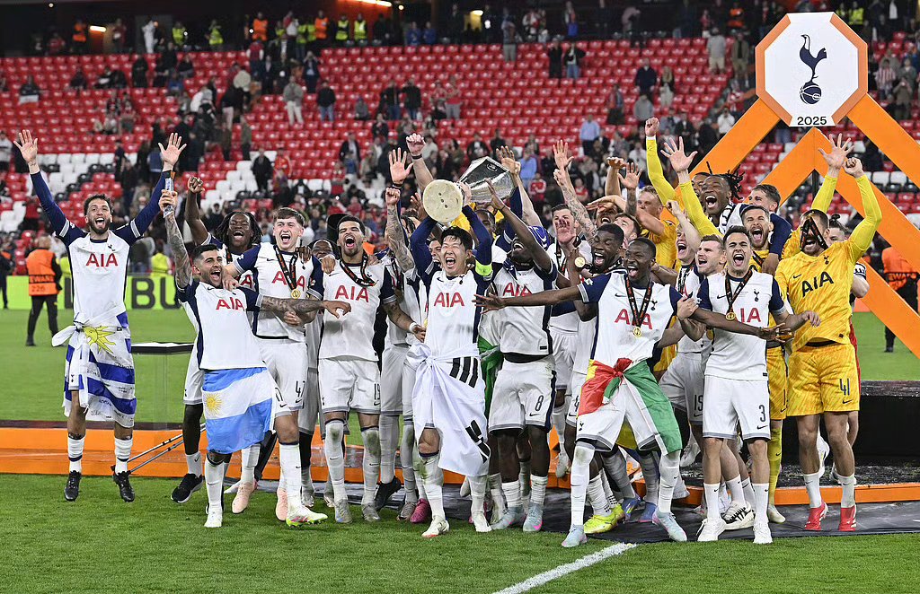 雷速直播-热刺主教练赞扬球队战术，力求稳固欧冠资格席位